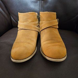 Girls Brown ankle Boots